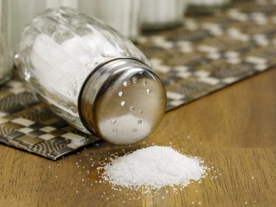 FDA contradicts recent science on salt and high blood pressure